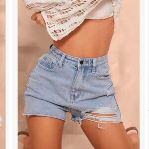 🎄NWT PrettyLittleThings Shorts Medium Wash Distressed Mom Shorts‎ Size 10